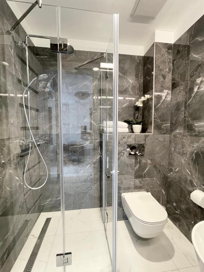 Spa Residence Carbona Royal Suites 1.11 เฮวิซ ภายนอก รูปภาพ