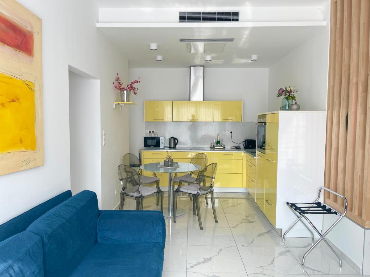 Spa Residence Carbona Royal Suites 1.11 เฮวิซ ภายนอก รูปภาพ